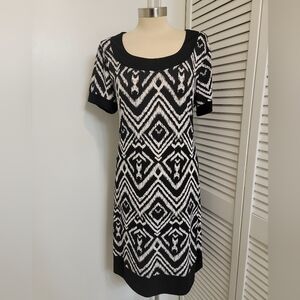 RONNI NICOLE  NWT SIZE 16 DRESS